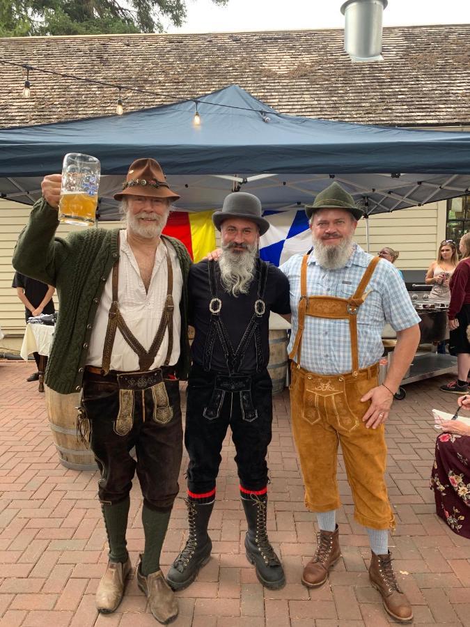 Wolf Creek Inn & Tavern Εξωτερικό φωτογραφία